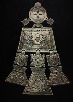 Семен Луканси, Серия «Якутские украшения», № 1, холст, масло, 60х50 см, 2016